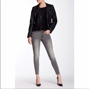 Melrose and Market Raw Edge Devon Skinny Jean
